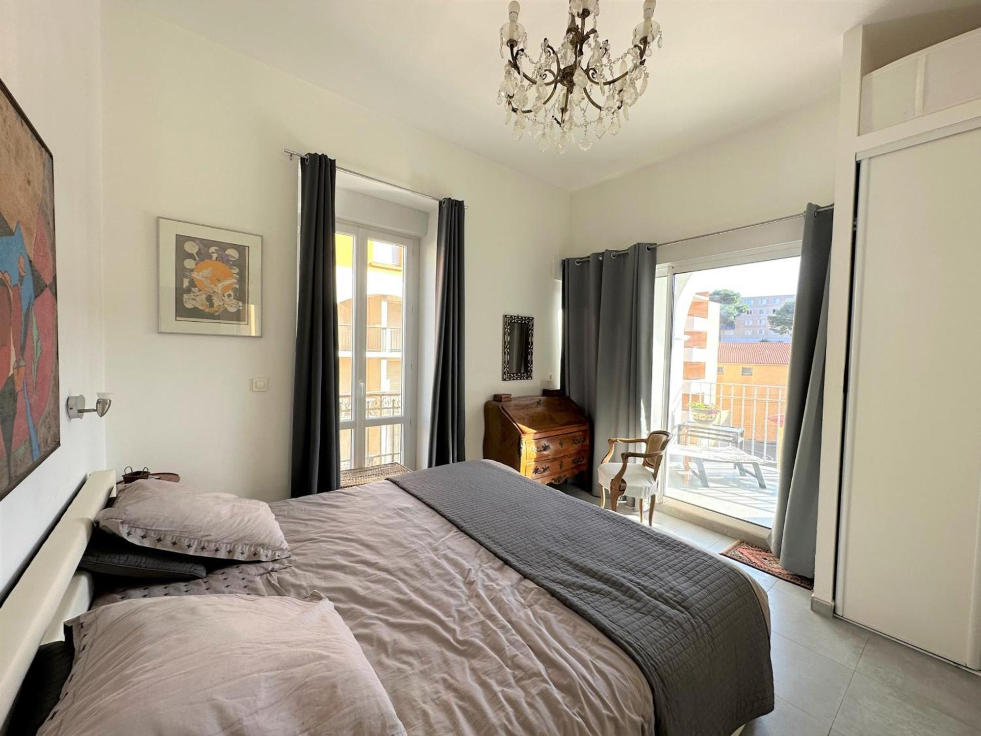 Grand T3 Bis Chaleureux Avec Terrasse, Ascenseur Et Parking Gratuit, A Deux Pas De La Place Castellane - Fr-1-309-151 Port Vendres Luaran gambar